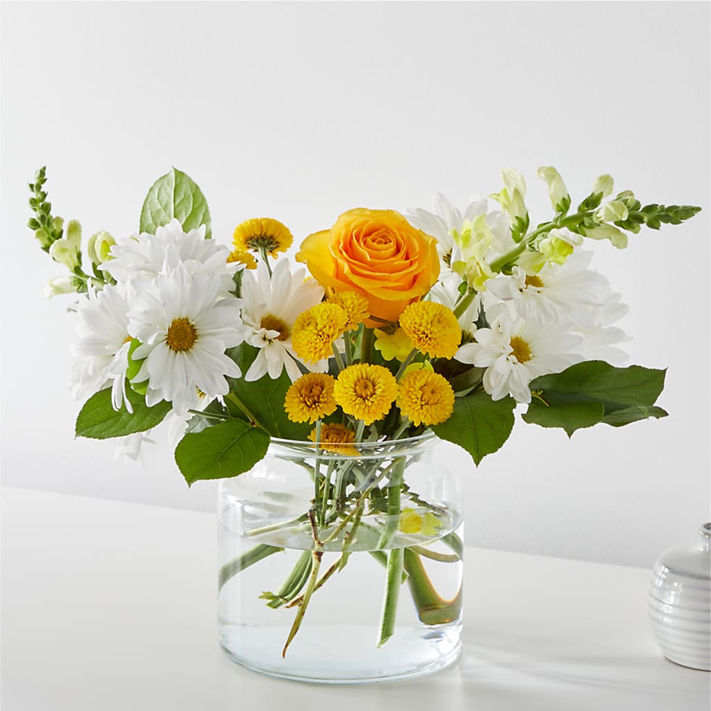 Sun Salutation Bouquet – Hartland Flowers And Events, Hartland MI