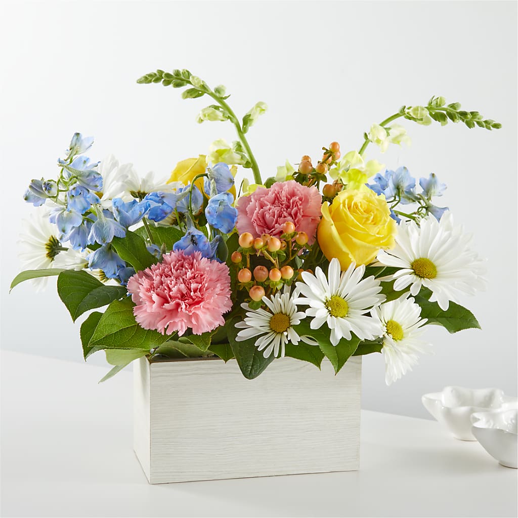 Sun Salutation Box Bouquet – Hartland Flowers And Events, Hartland MI
