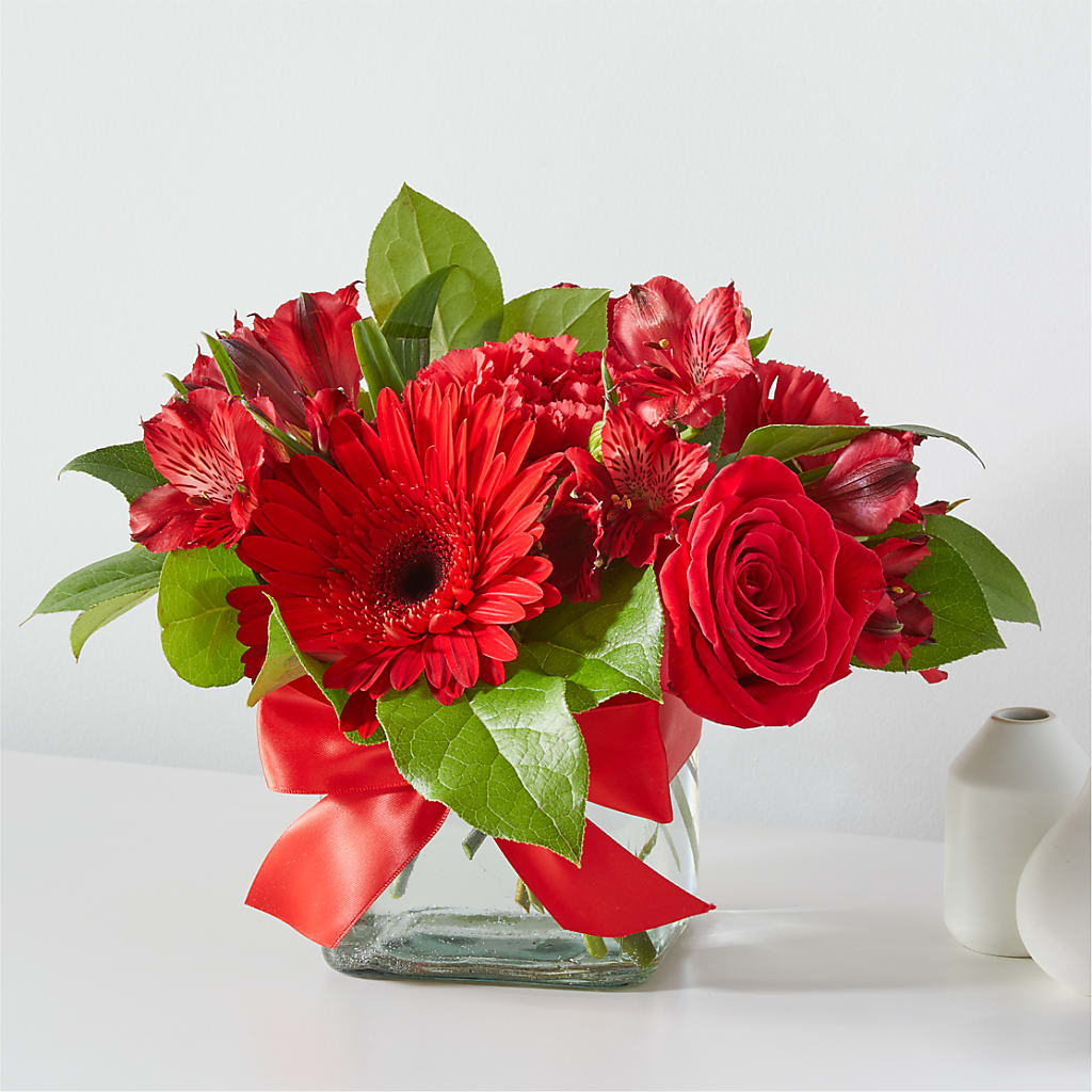 Red Hot Bouquet – Hartland Flowers And Events, Hartland MI