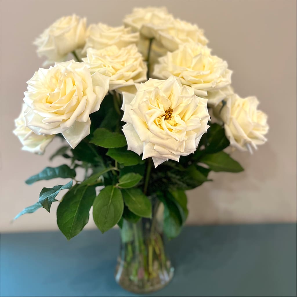 Long Stem Yellow Rose Bouquet –  Hartland Flowers And Events, Hartland MI