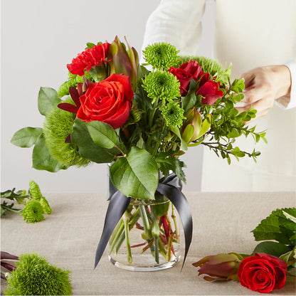 Heritage Kindle – A Florist Original –  Hartland Flowers And Events, Hartland MI