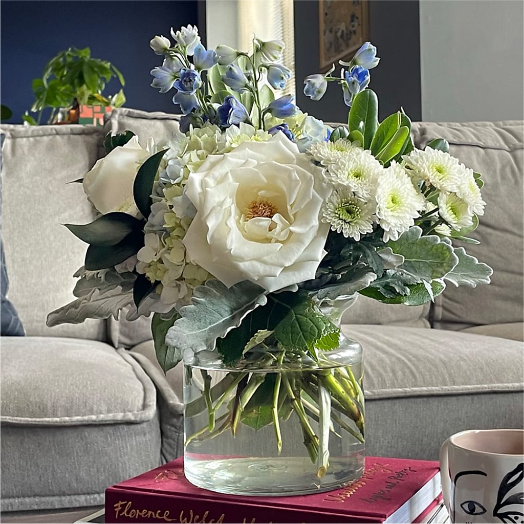 Clear Skies Bouquet –  Hartland Flowers And Events, Hartland MI