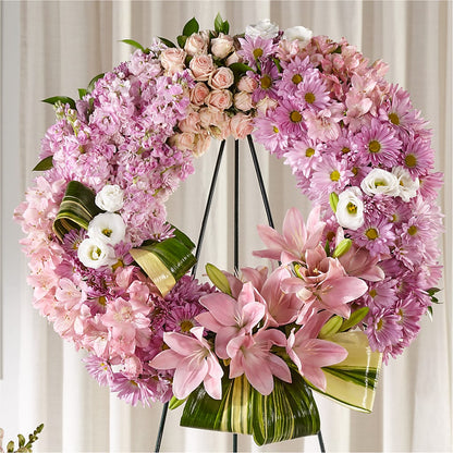 Gift of Warmth Wreath –  Hartland Flowers And Events, Hartland MI