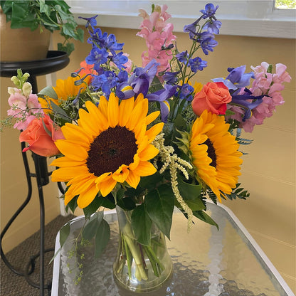 Rays of Life Bouquet –  Hartland Flowers And Events, Hartland MI